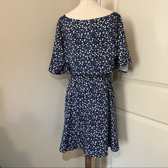 SHEIN | Floral flouncy sleeve dress - Picture 11 of 13